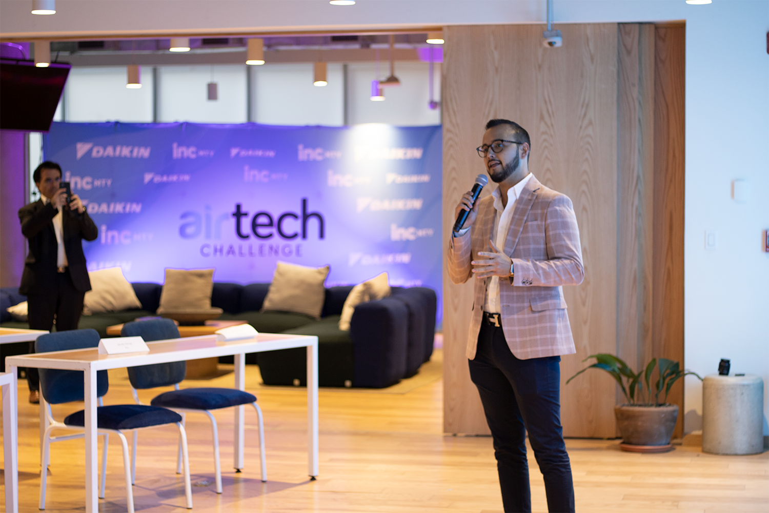 3. Carlos Garibay PNG