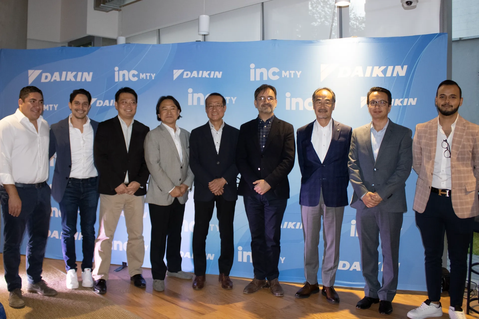 1. Izq a der. Luis Francisco Kota Fukutoku, 2