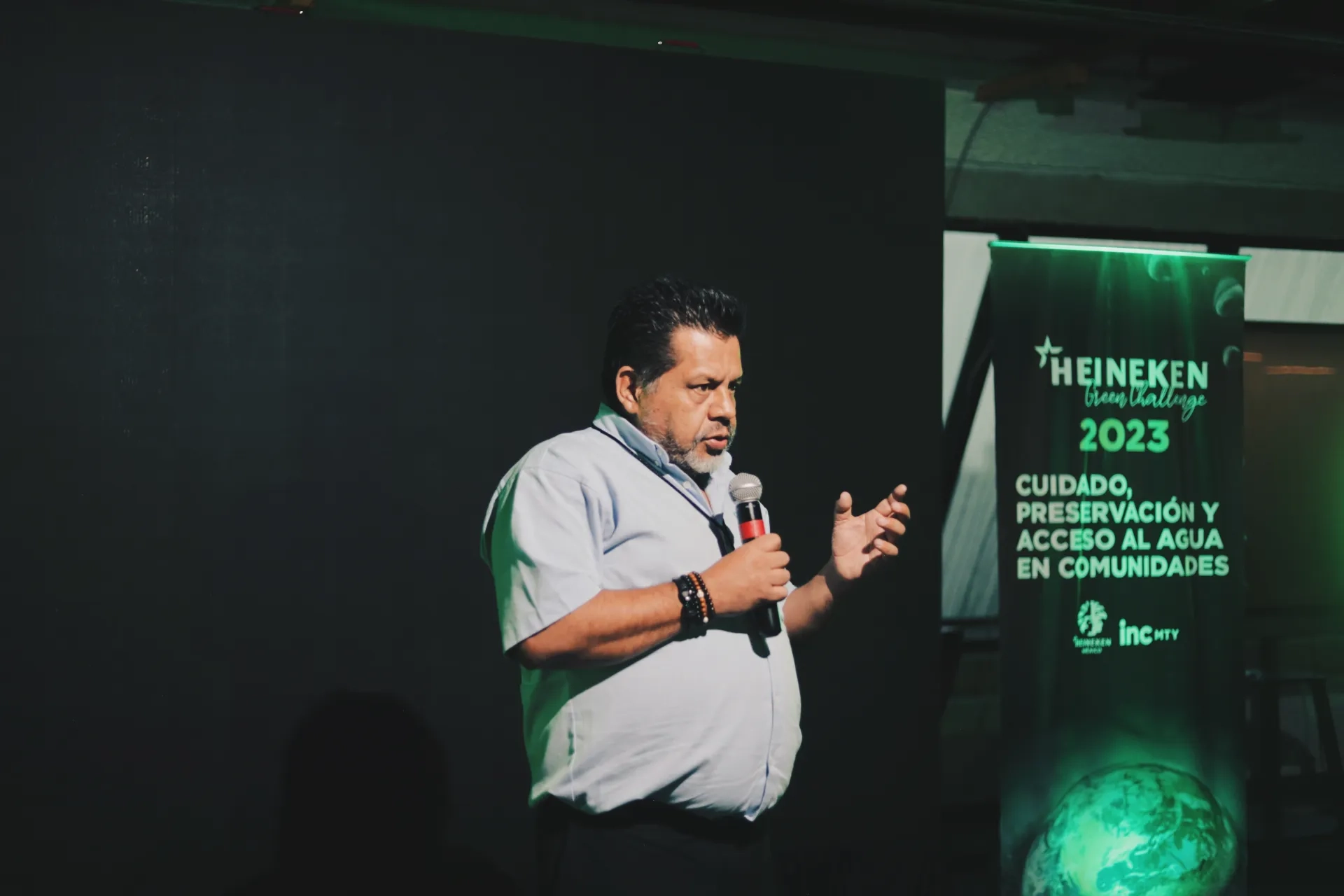 9460265C-CEC6-4B76-84B5-327716D256FD