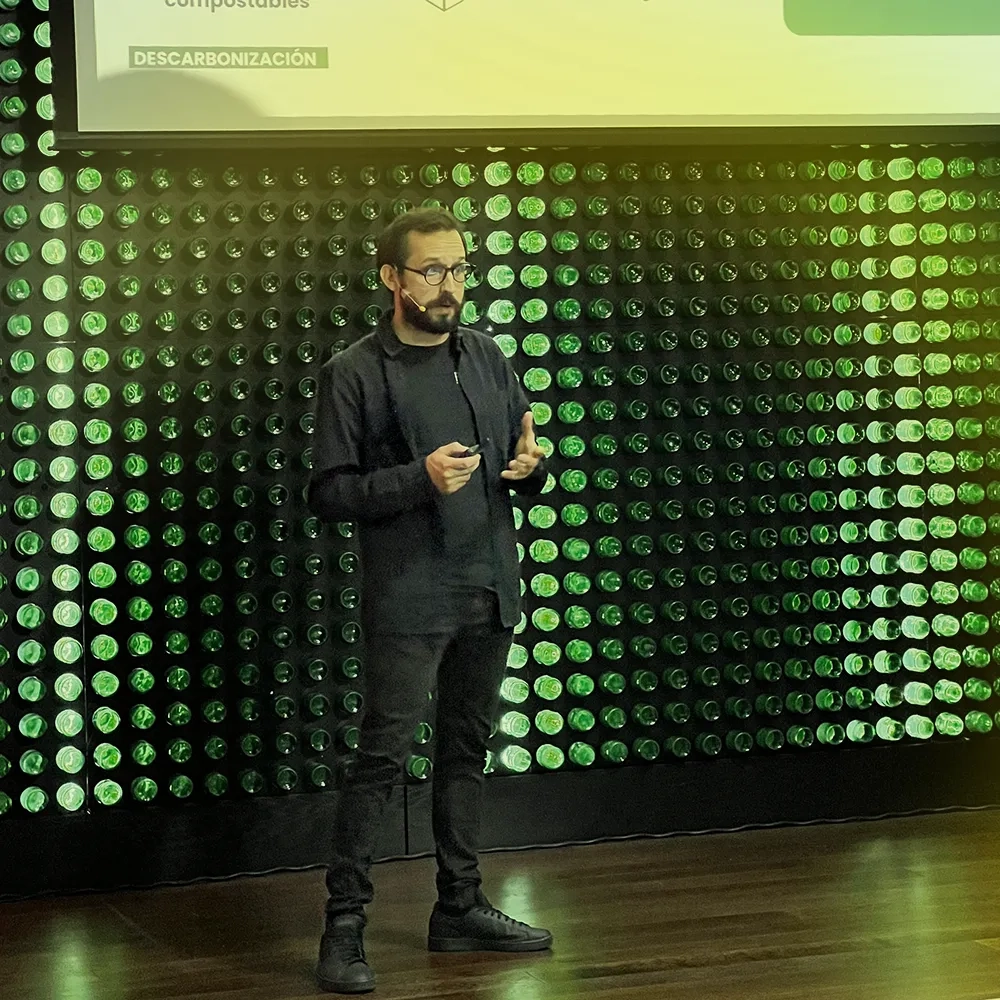 Mesa de trabajo 1-Jul-29-2025-09-19-05-7771-PM